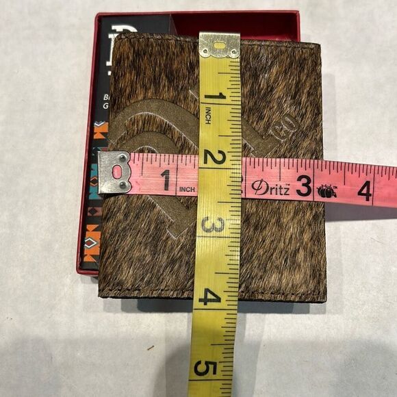 NEW Red Dirt Hat Co Logo Natural Brindle Hair On Leather Bifold Card Case Wallet - Picture 6 of 6